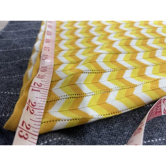 Alice Olivia Yellow Mini Pullover Puff Sleeve Knit Dress Chevron Pattern - Picture 10 of 10